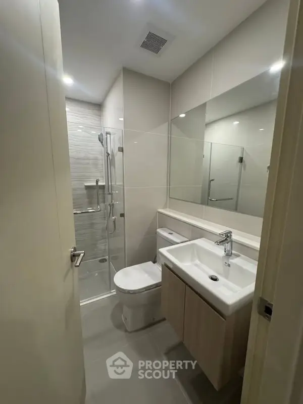 1 Bedroom Condo at Life Asoke