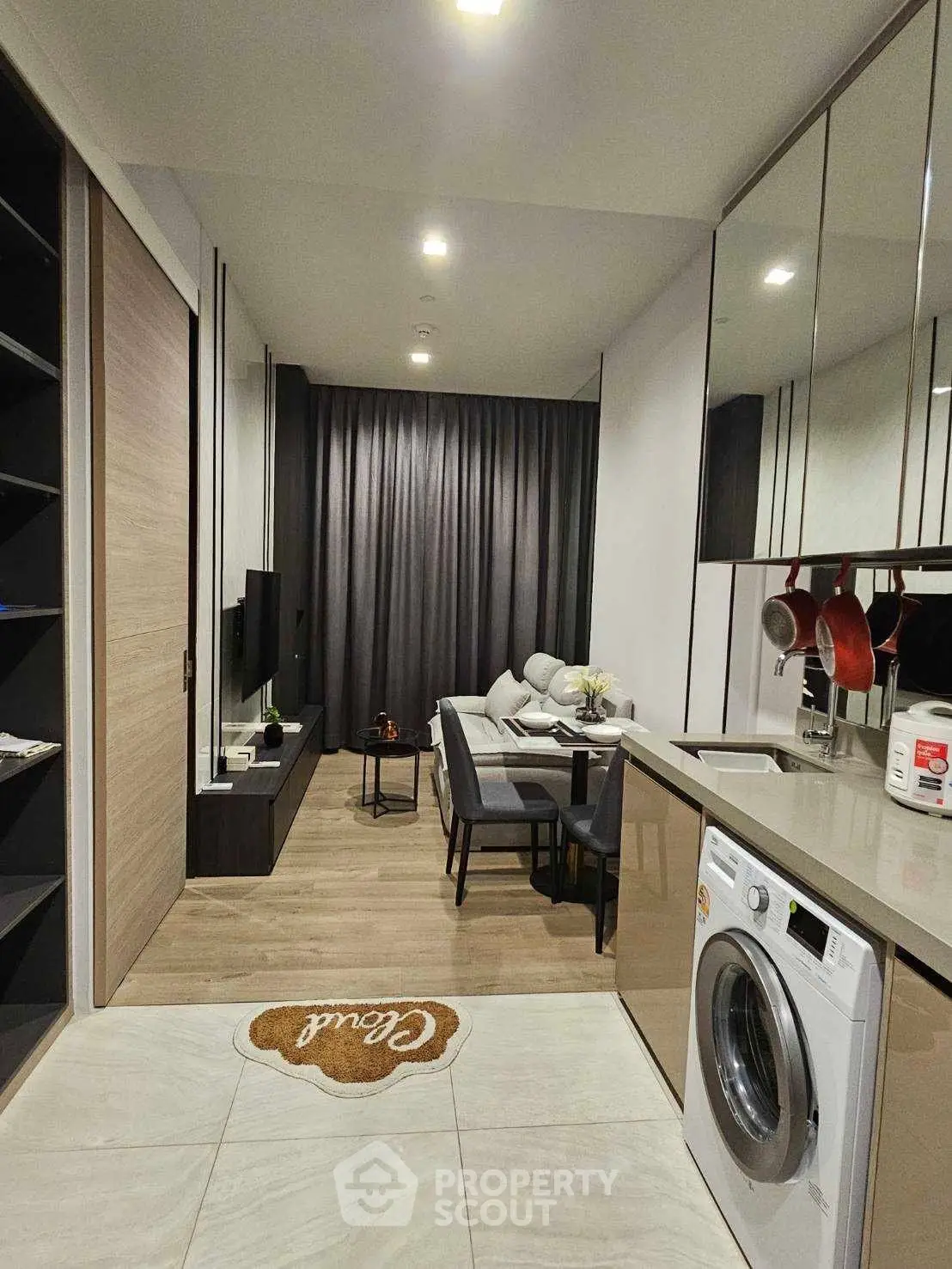 The Crest Park Residences