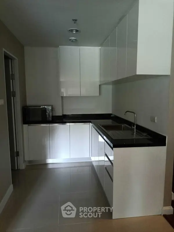 5 Bedroom Condo at Belle Grand Rama 9