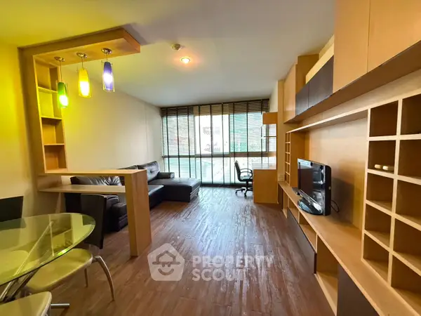 Von Napa Sukhumvit 38 Condominium