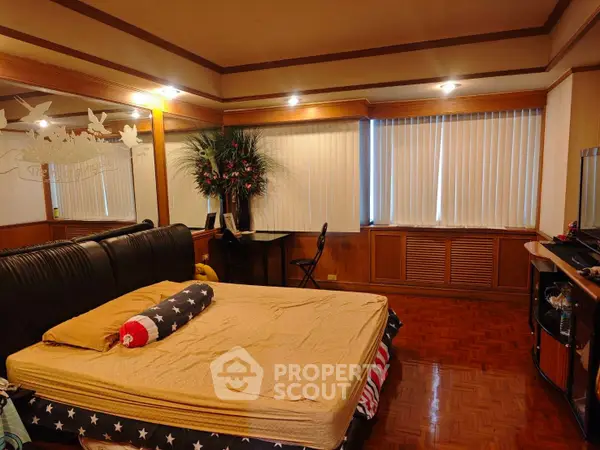 Royal Nine Residence