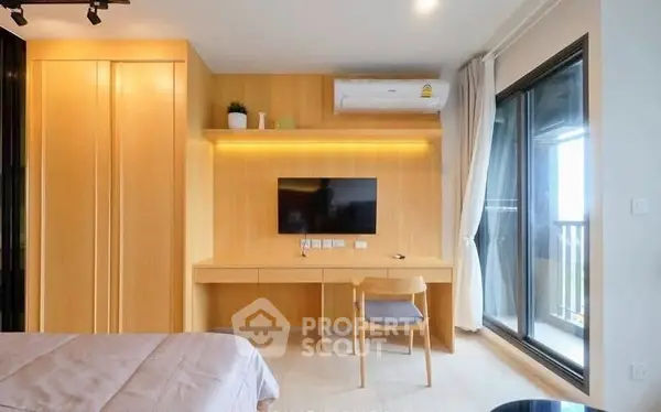 Studio Condo at Life One Wireless