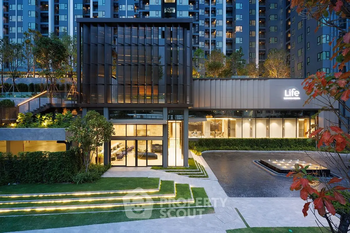 Life Sathorn Sierra