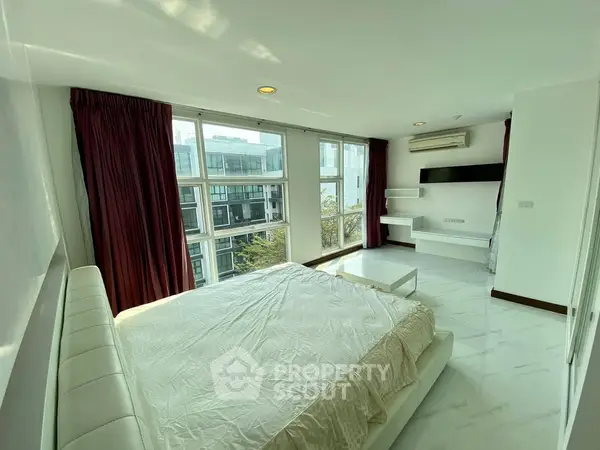D 65 Condominium