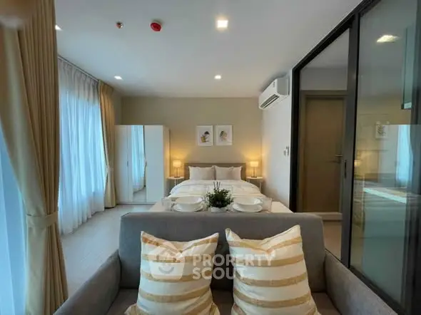 Studio Condo at Life Asoke - Rama 9