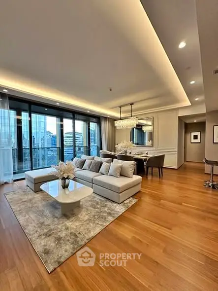 The Estelle Phrom Phong